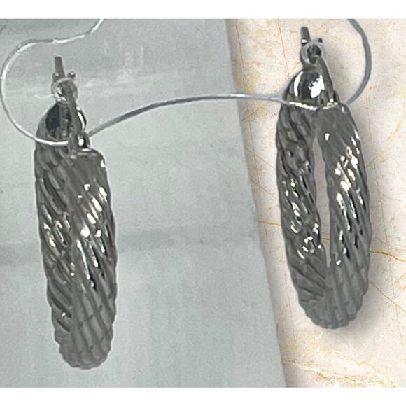 Sterling Silver Textured Rope Hoop Earrings Style Women's Fashion Chic Trendy - Picture 8 of 10